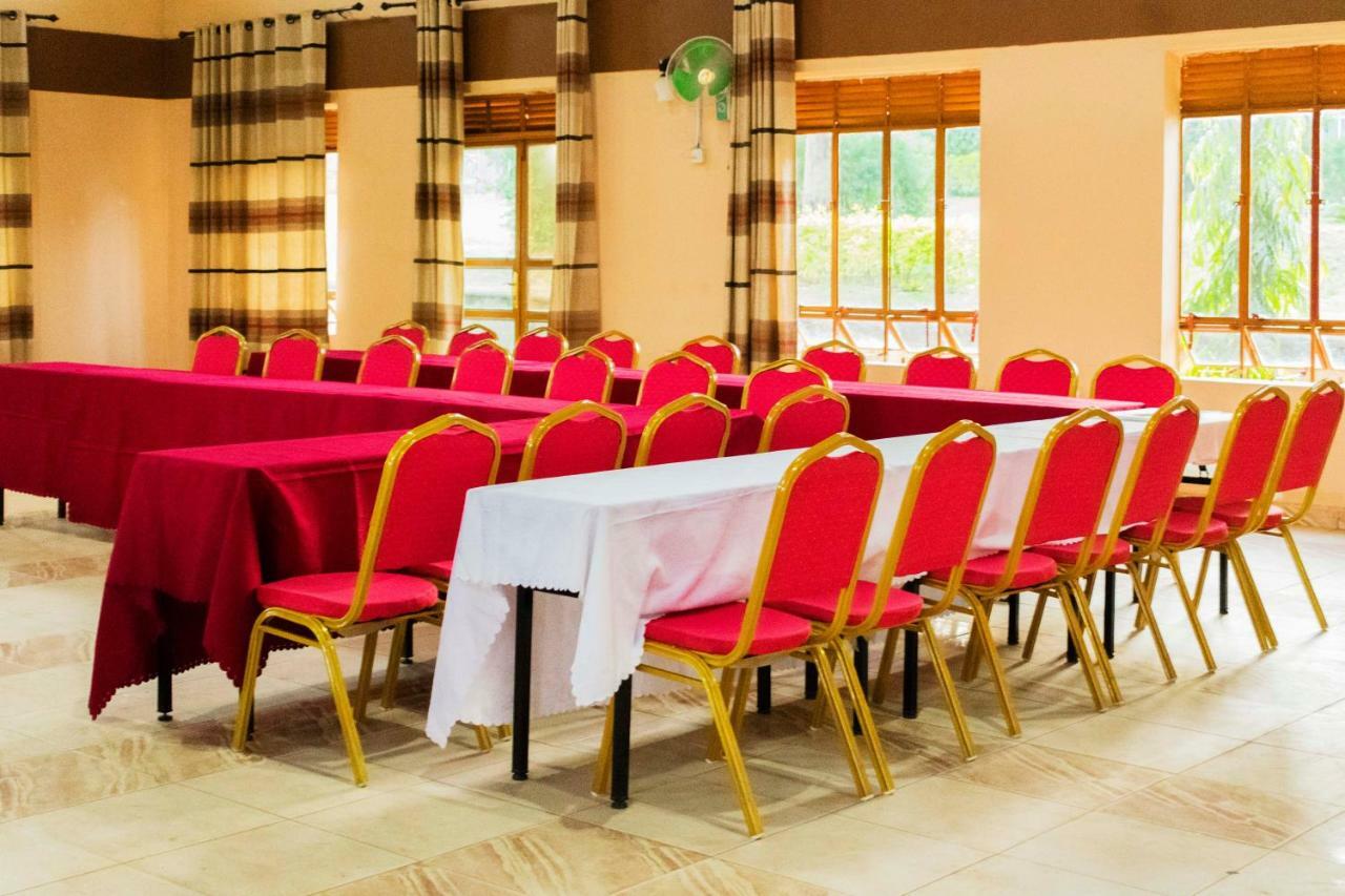 Rwenzori International Hotel קאססה מראה חיצוני תמונה